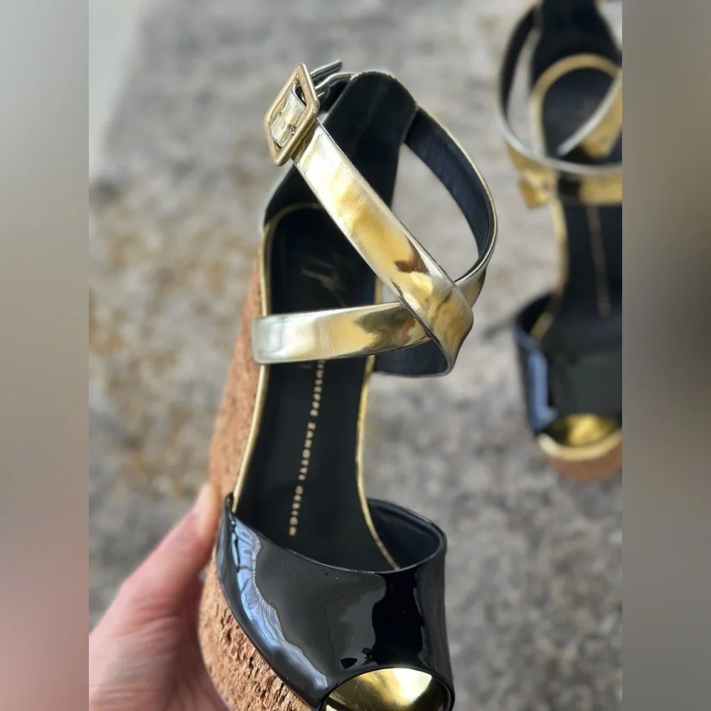 Giuseppe Zanotti Black/Gold Patent Leather Wedge Sandals Size‎ 36.5
